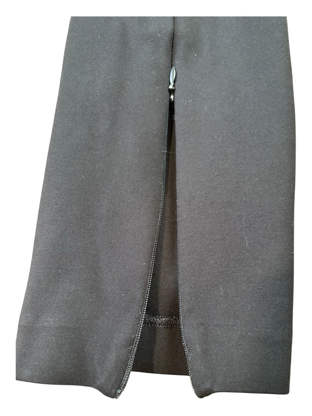 Good American Black Ponte Boss Leggings with Zipper Front Ankles. Size 3 - Picture 4 of 7